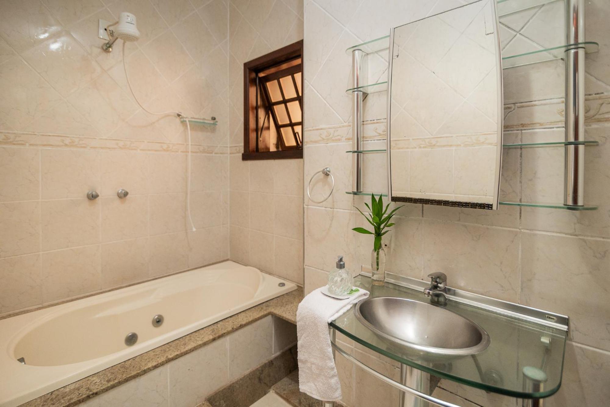 Hostel Lares Brumadinho Eksteriør bilde